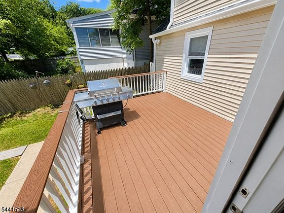 4th image of 48 Sunnyside Rd
