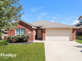 9220 Arlene Dr, White Settlement, TX 76108