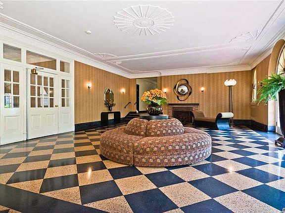 3rd image of 819 Broadway APT 1H