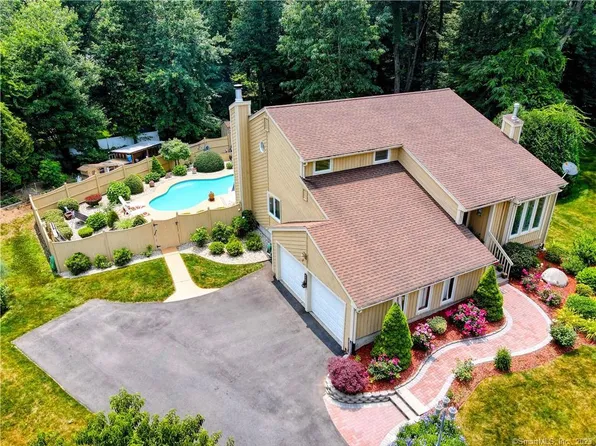 407 Farmers Drive, Windsor, CT 06095