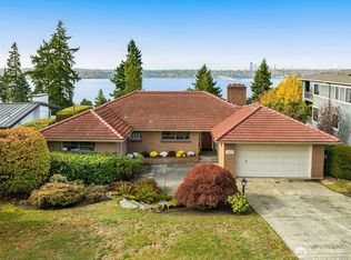 3011 70th Ave SE, Mercer Island, WA 98040
