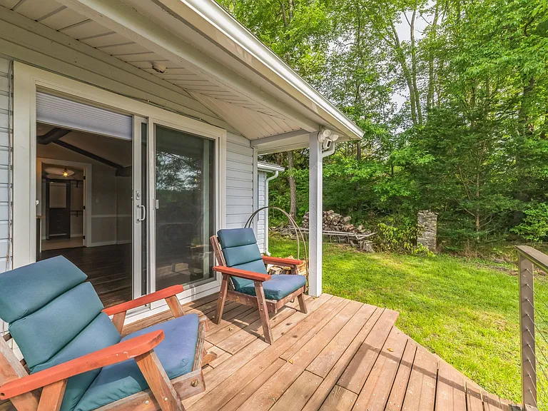 154 Sunset Ave — Photo 31