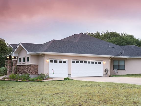 2nd image of 240 N Showhorse Dr