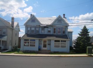 230 N 5th St, Emmaus, PA 18049