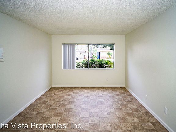 5th image of 1927 Fortuna Ave