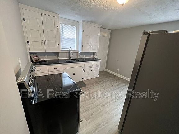 5th image of 1270 Wilson Ave