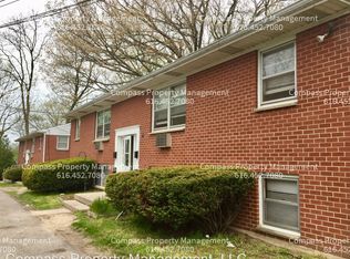 877 Emerald Ave NE #10418809, Grand Rapids, MI 49503