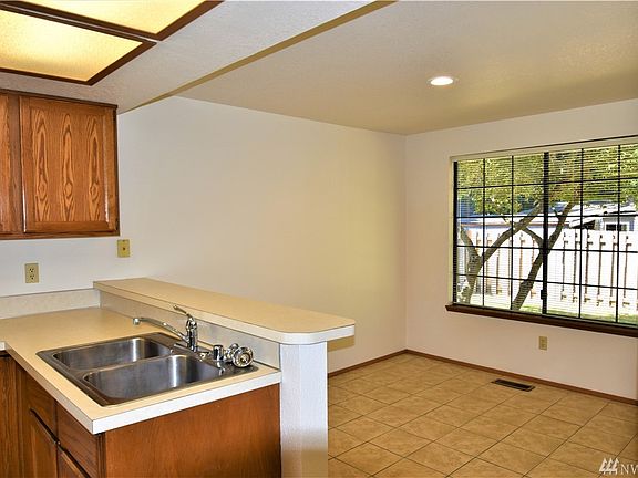 5th image of 2602 Cedar Hill Ct SE