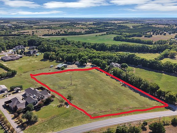 2nd image of 7924 County Road 466