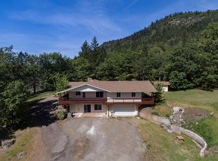 825 Trollview Rd, Grants Pass, OR 97527