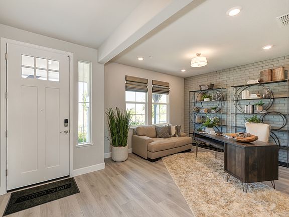 2nd image of 3025 Vaughn Way