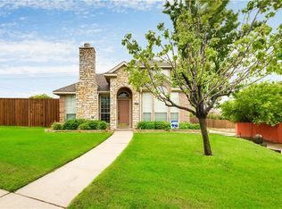 1301 W Branch Hollow Dr, Carrollton, TX 75007