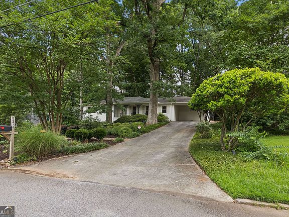 5th image of 2478 Tanglewood Rd