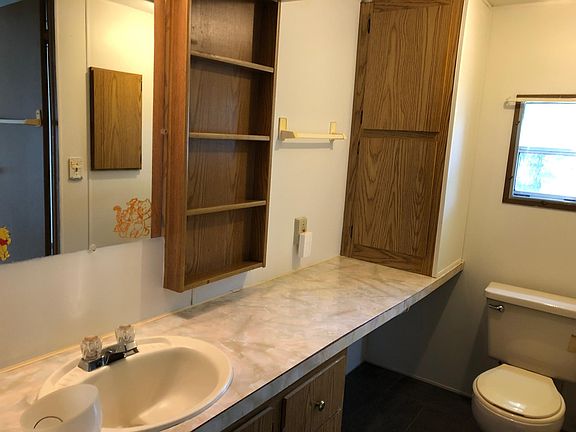 2nd image of 901 Aubin St Lot 90