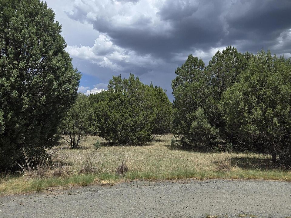 1st image of 221 Antler Dr #8