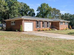 3200 W Helena Dr NW, Huntsville, AL 35810