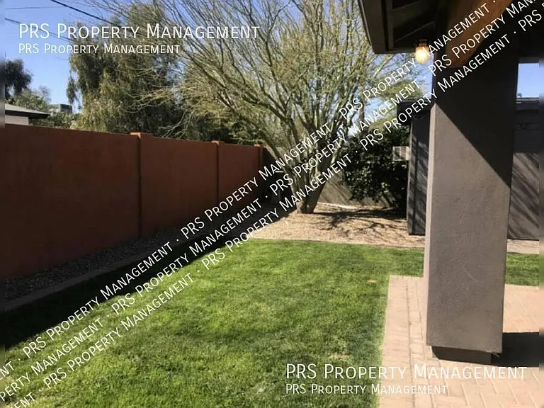 603 E Solana Dr — Photo 3