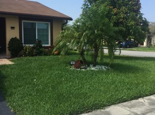 9481 W Daffodil Ln, Miramar, FL 33025