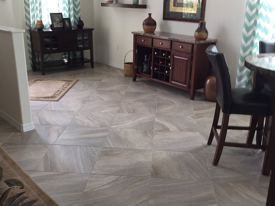 1st image of 421 Tomoka Dr