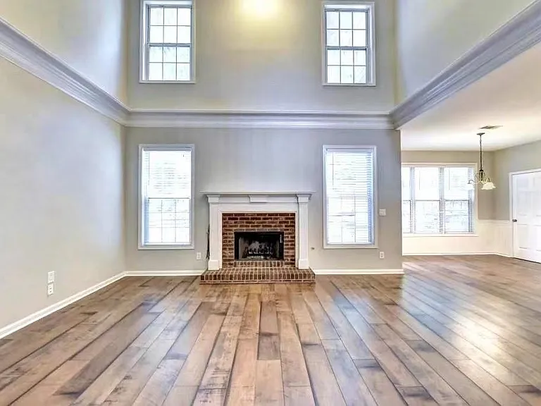 410 Ruby Forest Pkwy — Photo 3
