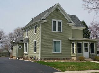 121 Weber St, Walworth, WI 53184