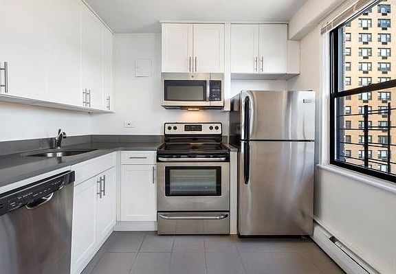 3rd image of 96-02 5seventh Ave