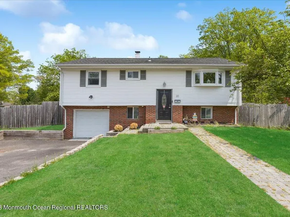 30 Salem Hill Road, Howell, NJ 07731