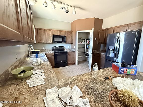 3rd image of 1460 N Darlene Pl