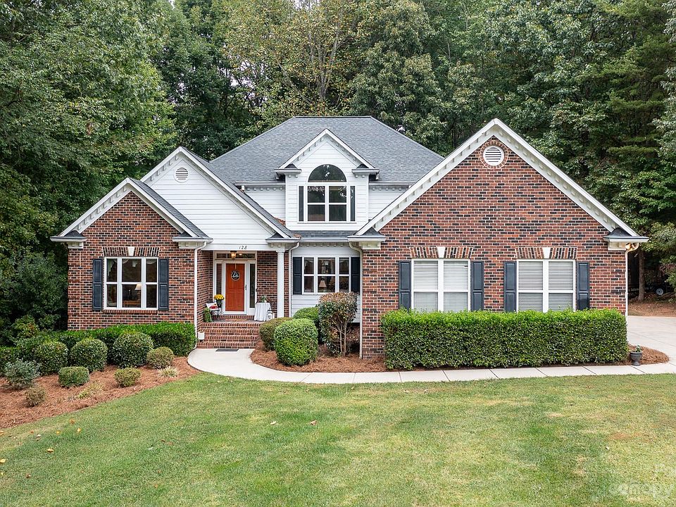 1st image of 128 Bath Creek Dr