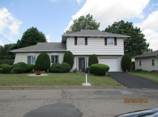 1751 Chrismark Rd, Hazleton, PA 18201