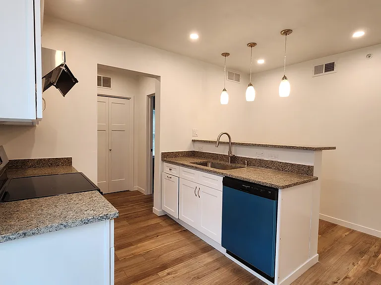 908 E Gorham St #2 — Photo 19
