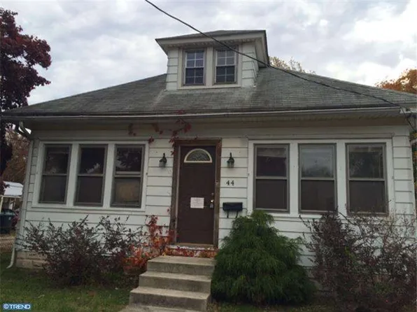 44 Sicklerville Rd, Williamstown, NJ 08094