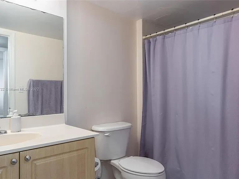 102 SW 6th Ave #202 — Photo 6