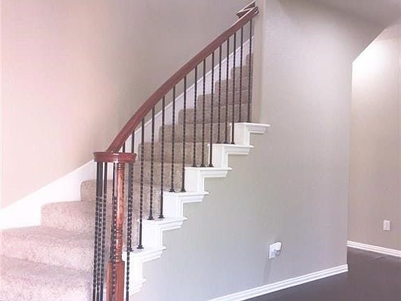 3rd image of 2119 Quail Meadow Ln