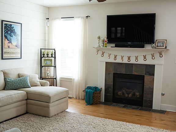 3rd image of 11113 Westoves Dr