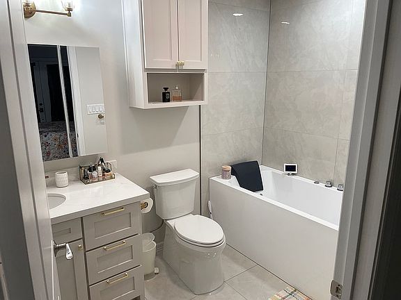 4th image of 29 Laguna Ln