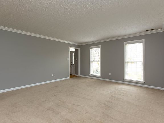 5th image of 2610 Shady Cove Ct