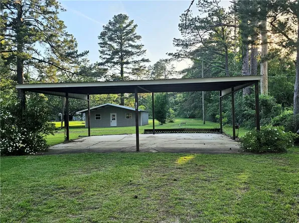 169 Lucas Rd, Deville, LA 71328