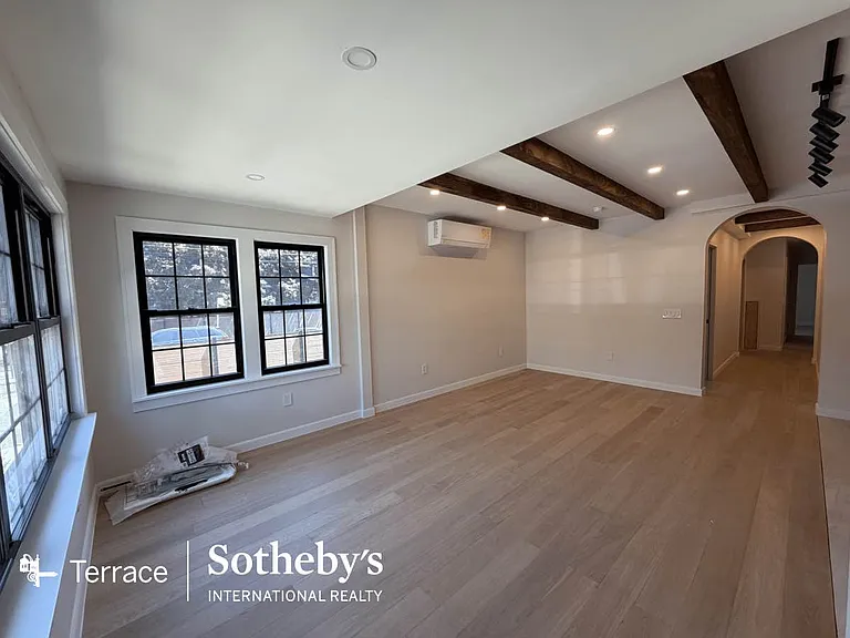 90-18 70th Ave #1 — Photo 4