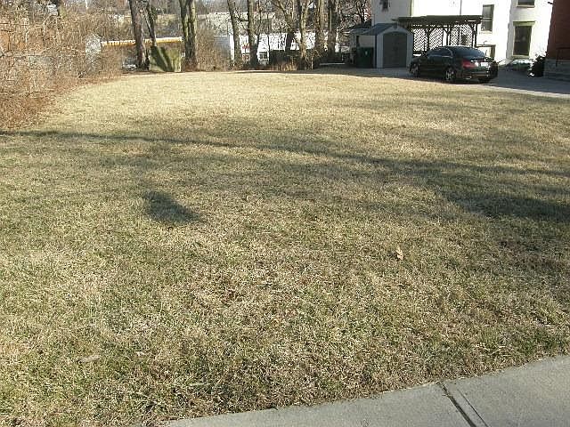 2nd image of 2312 Burnet Ave