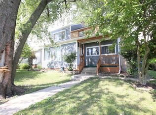 264 S Center St, Bensenville, IL 60106
