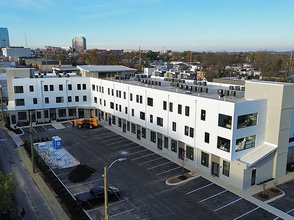 2nd image of 1115 3rd Ave S APT 207