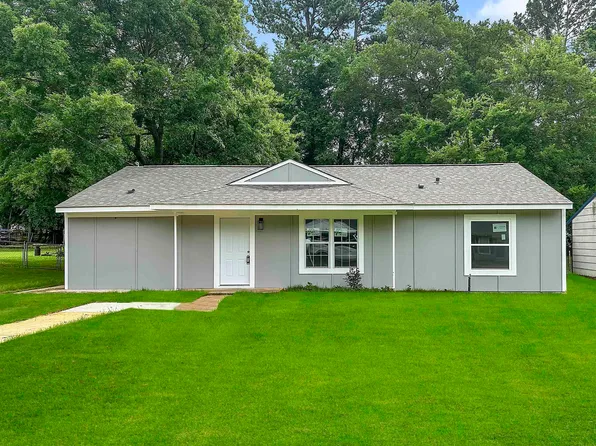 114 Wills Dr, Daingerfield, TX 75638