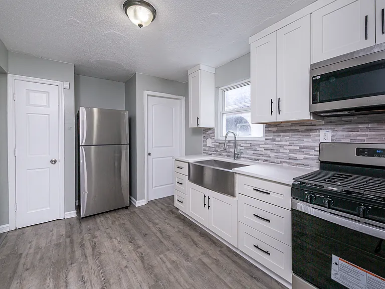 6925 Corbitt Ave — Photo 6
