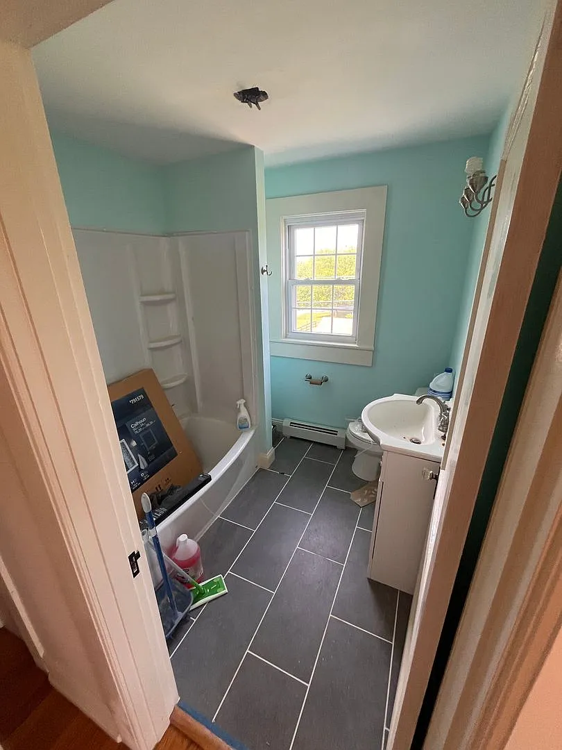 4 Bedroom || 1.5 Bathroom Home in Altavista — Photo 4
