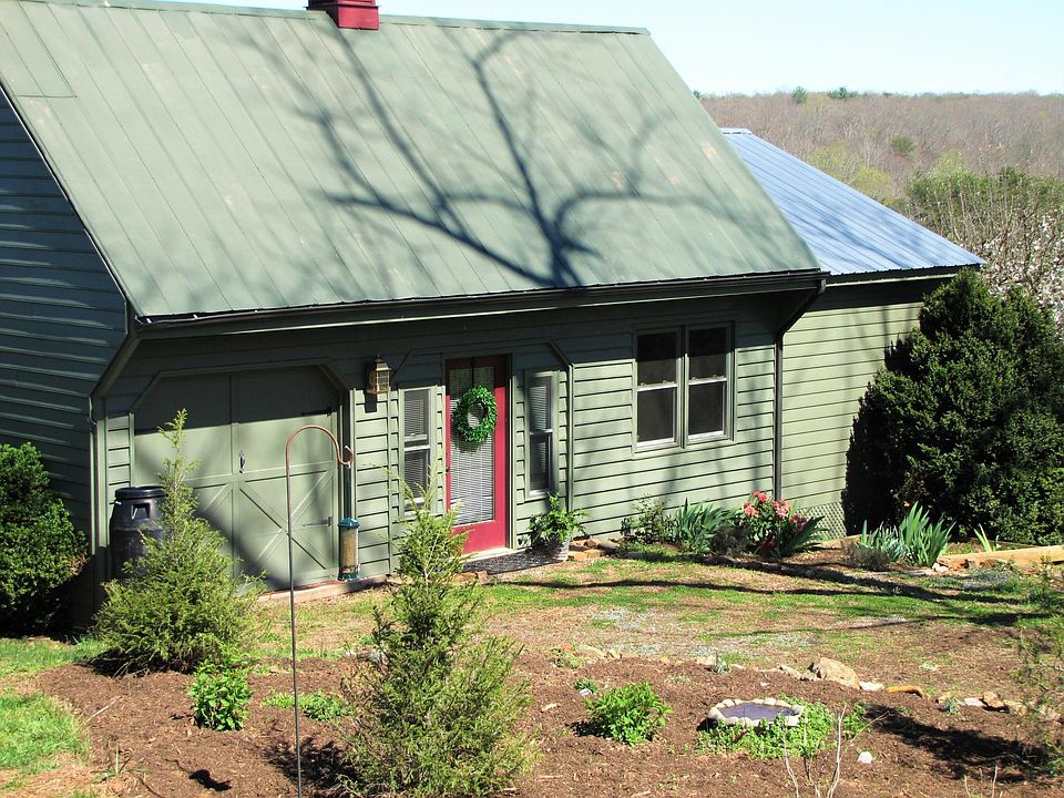 Carriage House cottage