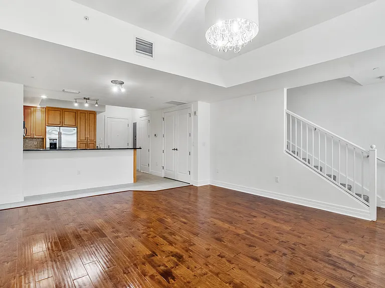 331 Cleveland St #315 — Photo 3