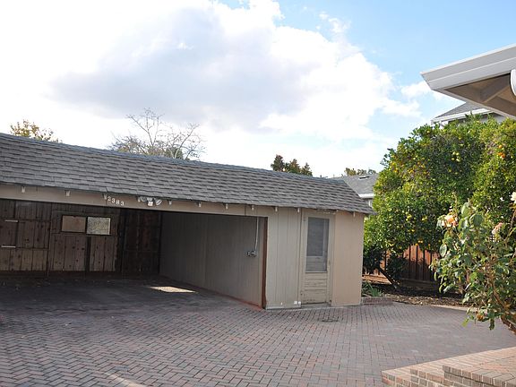 4th image of 2383 Richland Ave
