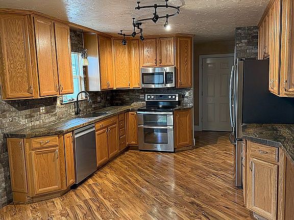 2nd image of 190 Keith Dr