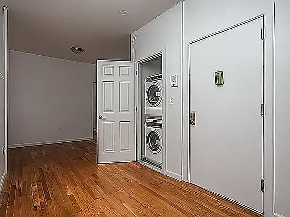 5th image of 148 Patchen Ave APT 2L